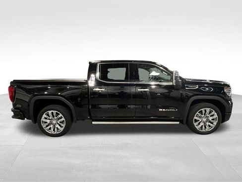 Used 2025 GMC Sierra 1500 Denali w/ Denali Reserve Package AWD/4WD image 8