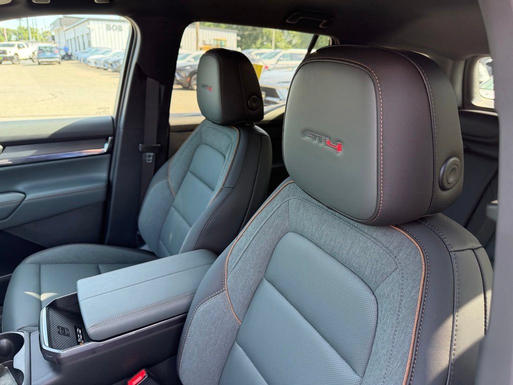 New 2027 GMC Terrain AT4 w/ Technology Package II AWD/4WD image 14