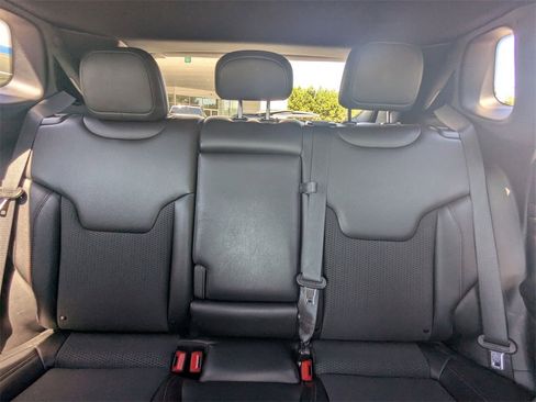 Used 2024 Jeep Compass Trailhawk image 26