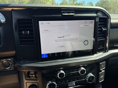 New 2026 Ford F250 Lariat w/ Black Appearance Package image 33