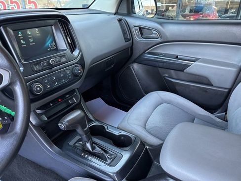 Used 2018 Chevrolet Colorado W/T w/ WT Convenience Package image 11
