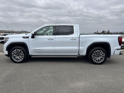 New 2026 GMC Sierra 1500 Denali Ultimate AWD/4WD image 5