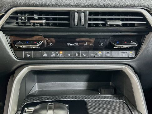Used 2024 MAZDA CX-90 Plug-In Hybrid w/ Premium Pkg AWD/4WD image 24