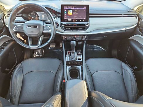 Used 2022 Jeep Compass Limited image 16