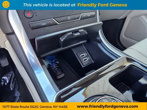 Used 2019 Ford Edge Titanium w/ Cold Weather Package AWD/4WD image 26