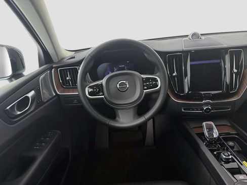 Used 2023 Volvo XC60 B5 Ultimate AWD/4WD image 23