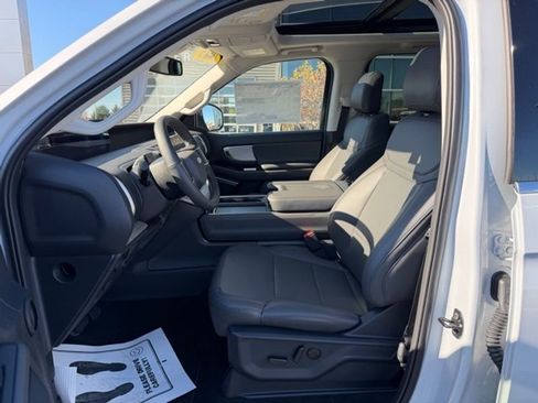 New 2025 Ford Expedition Max Active image 20