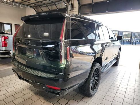 Used 2023 Cadillac Escalade ESV Sport Platinum w/ LPO, Floor Liner Package AWD/4WD image 6