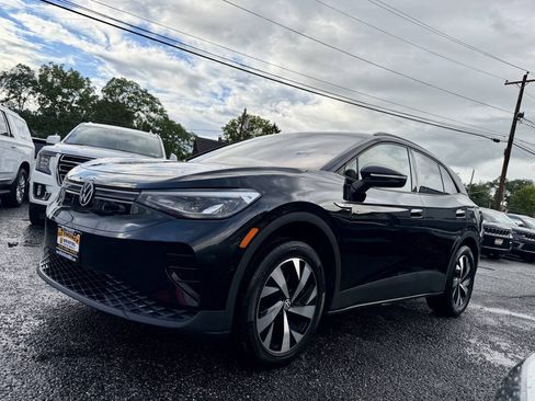 Used 2023 Volkswagen ID.4 Pro AWD/4WD image 3