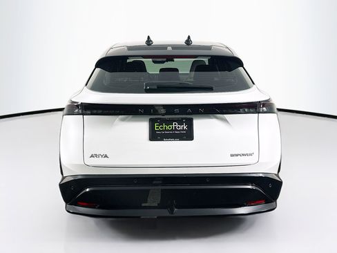 Used 2023 Nissan Ariya FWD image 7