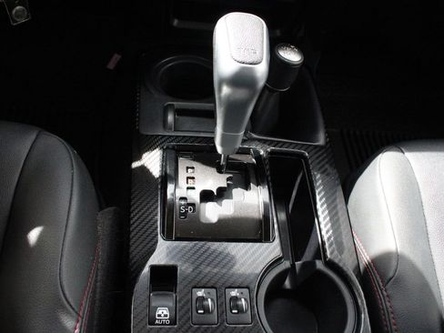 Used 2019 Toyota 4Runner TRD Off-Road Premium AWD/4WD image 44