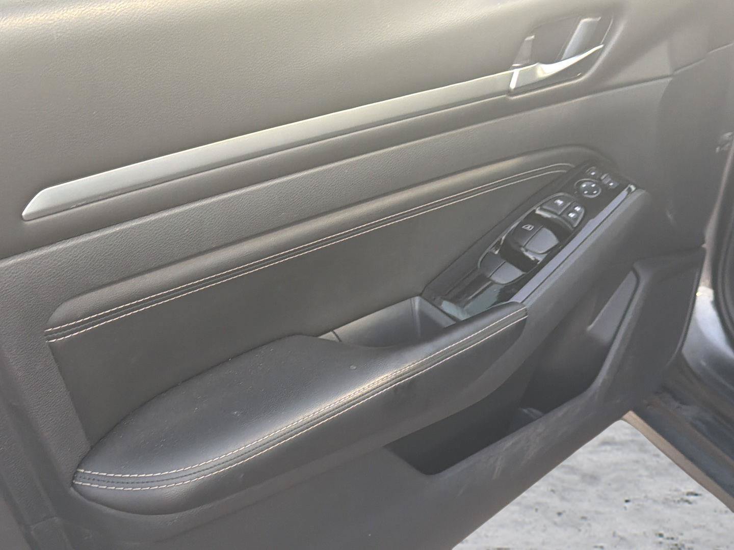 Used 2023 Nissan Altima 2.5 SV w/ SV Premium Package AWD/4WD image 24