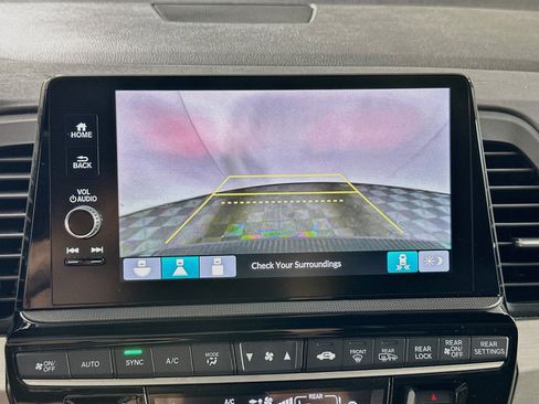 Used 2025 Honda Odyssey EX-L image 22