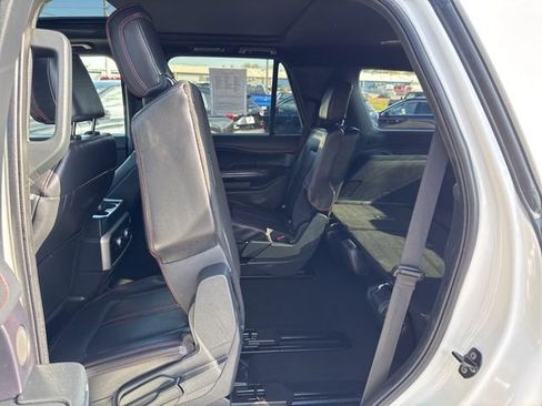 Used 2024 Ford Expedition Limited image 35