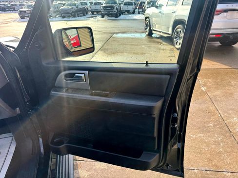 Used 2017 Ford Expedition EL Limited w/ Equipment Group 301A image 16