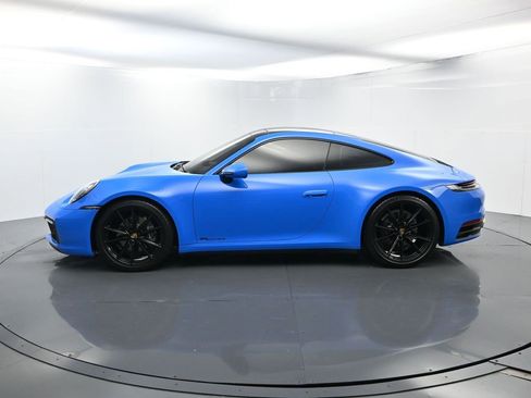 Certified 2022 Porsche 911 Carrera w/ Sport Chrono Package image 2