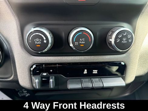 Used 2024 RAM 2500 Tradesman w/ Chrome Appearance Group image 34