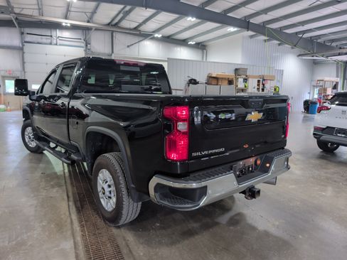 Used 2024 Chevrolet Silverado 2500 LT w/ All Star Edition AWD/4WD image 4