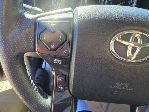 Used 2021 Toyota 4Runner Venture image 26
