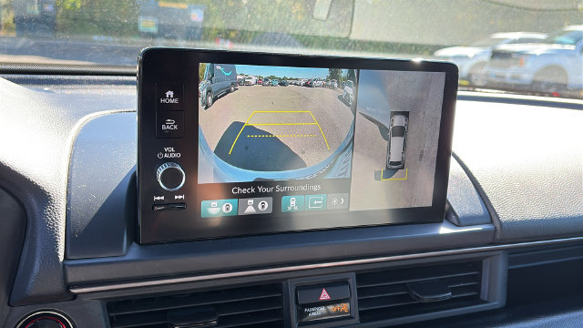 Used 2023 Honda Pilot TrailSport image 18