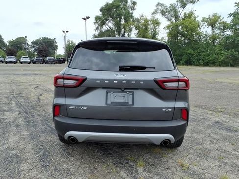 Used 2024 Ford Escape Active AWD/4WD image 6