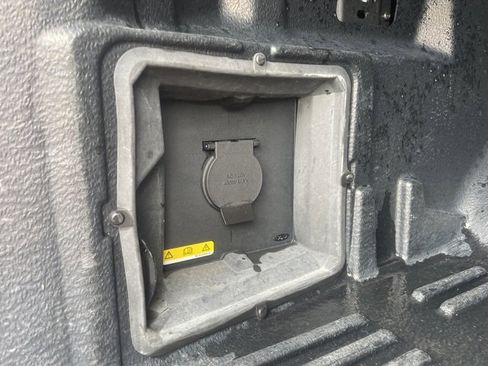 Certified 2021 Ford F150 Platinum w/ FX4 Off-Road Package image 12