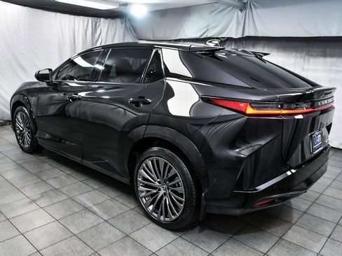 Used 2023 Lexus RZ 450e Premium image 4