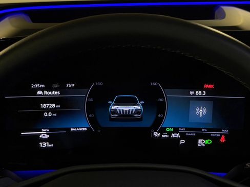 Certified 2025 Audi Q6 e-tron Premium Plus w/ Premium Plus AWD/4WD image 21