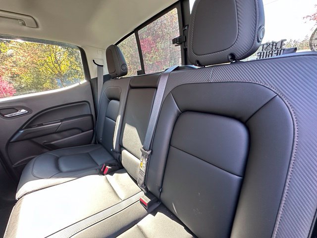 Used 2022 GMC Canyon AT4 w/ Trailering Package AWD/4WD image 11