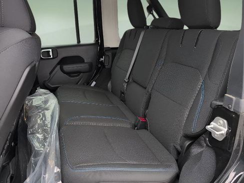 Used 2025 Jeep Wrangler Unlimited Rubicon 4xe w/ Safety Group image 15