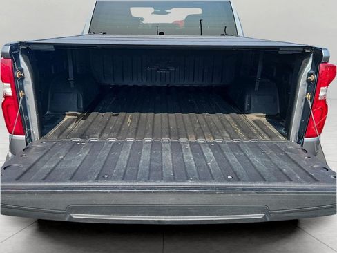 Used 2022 Chevrolet Silverado 1500 RST AWD/4WD image 29