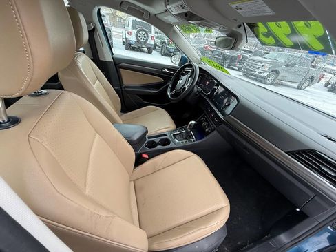 Used 2019 Volkswagen Jetta SEL image 11