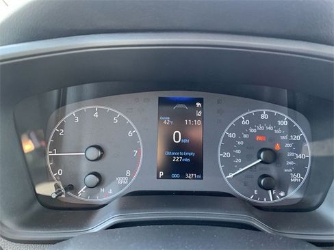 Used 2025 Toyota Corolla LE image 20