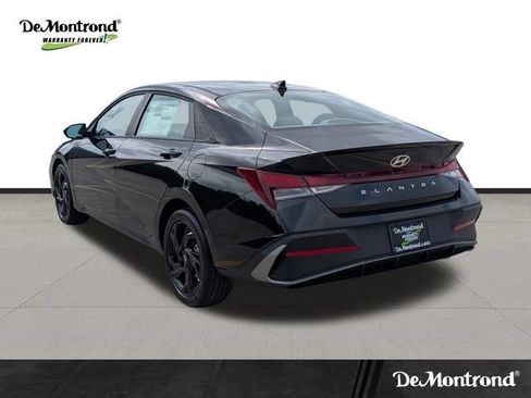 New 2026 Hyundai Elantra Sport FWD image 7