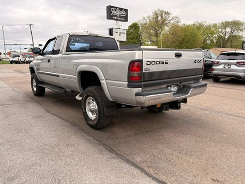Used 2001 Dodge Ram 2500 Truck 4x4 Quad Cab image 5