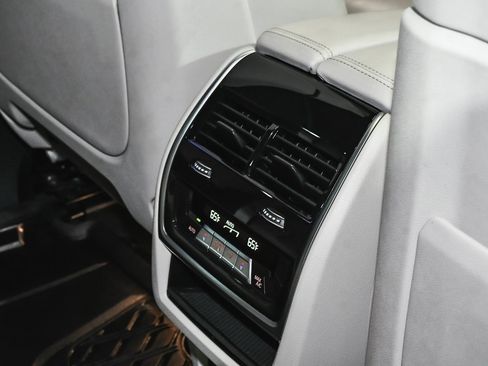 Used 2023 BMW X6 M50i w/ Executive Package image 70