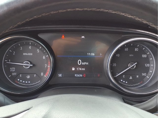 Used 2022 Buick Encore GX Essence FWD image 12