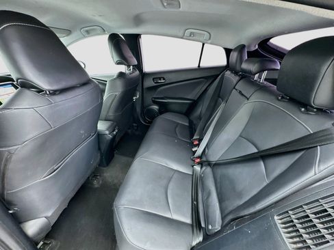 Used 2022 Toyota Prius Prime XLE FWD image 15