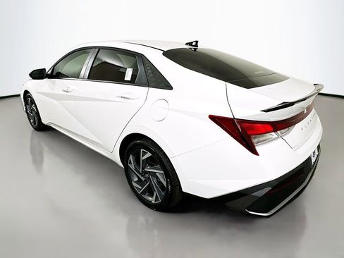 New 2025 Hyundai Elantra Sport image 7