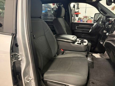Certified 2026 RAM 2500 Big Horn AWD/4WD image 10