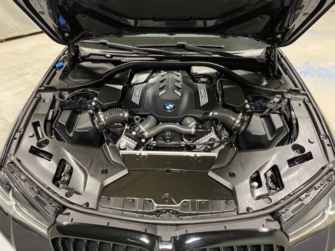 Certified 2023 BMW M550i xDrive w/ Executive Package image 28