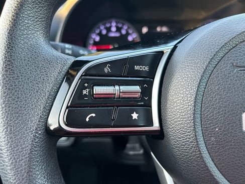 Used 2024 Kia Forte LXS image 18