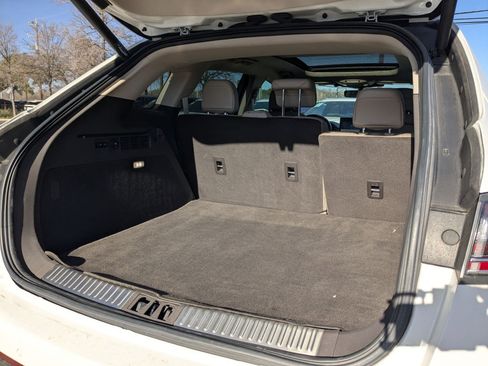 Used 2021 Lincoln Nautilus Reserve w/ Equipment Group 201A image 24