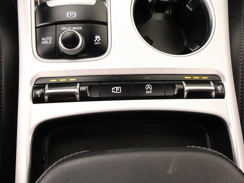 Used 2022 Kia Stinger GT1 RWD image 8