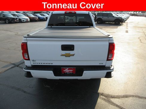 Used 2017 Chevrolet Silverado 1500 LTZ Z71 w/ LTZ Plus Package AWD/4WD image 7