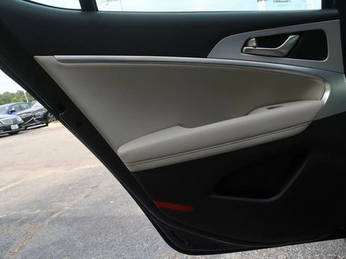 Used 2019 Genesis G70 2.0T Sport RWD image 48