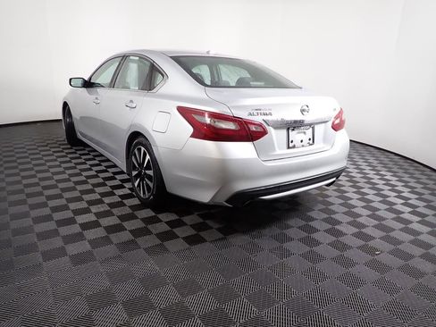 Used 2018 Nissan Altima 2.5 SV image 12