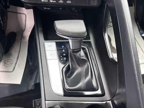 Used 2023 Hyundai Elantra SEL w/ Preferred Accessory Package image 19