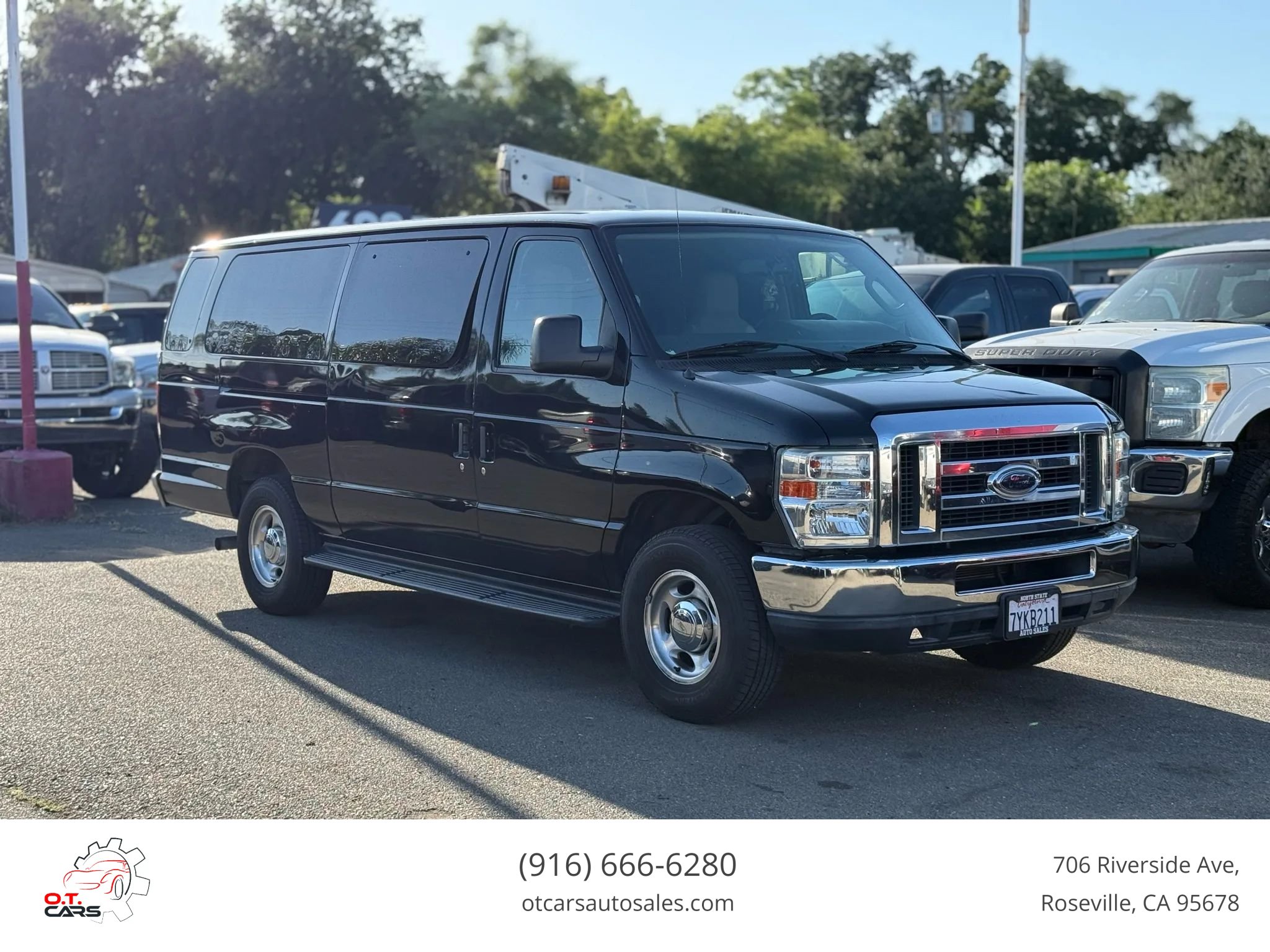 Used 2013 Ford E-350 and Econoline 350 XL w/ PWR Windows & Locks Group RWD image 1