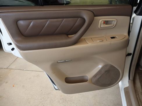 Used 2000 Toyota Land Cruiser image 27